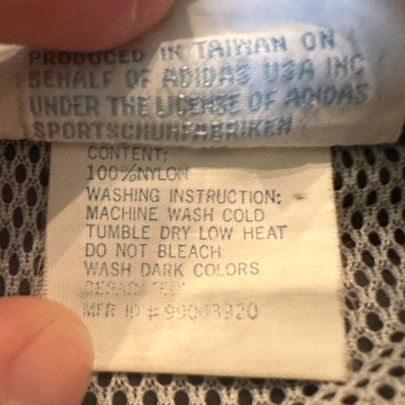 Adidas Vintage Black & Red 1/2 Zip Mesh Lined Windbreaker Jacket Adult Size L - Picture 7 of 7